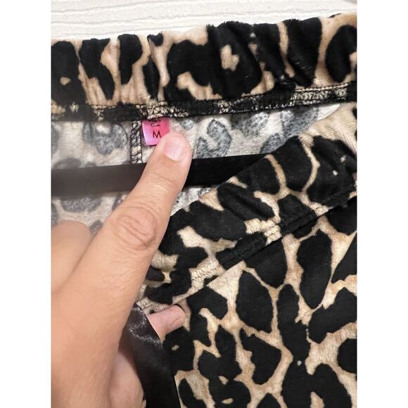 Betsey‎ Johnson Animal Print Cheetah Print Medium Pajama Set - Picture 3 of 4
